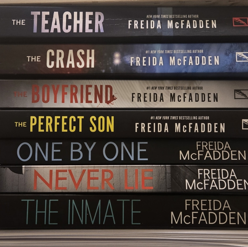 Freida McFadden Book Set
